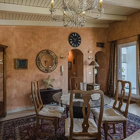 Villa Casa Laura 3 빌라 *